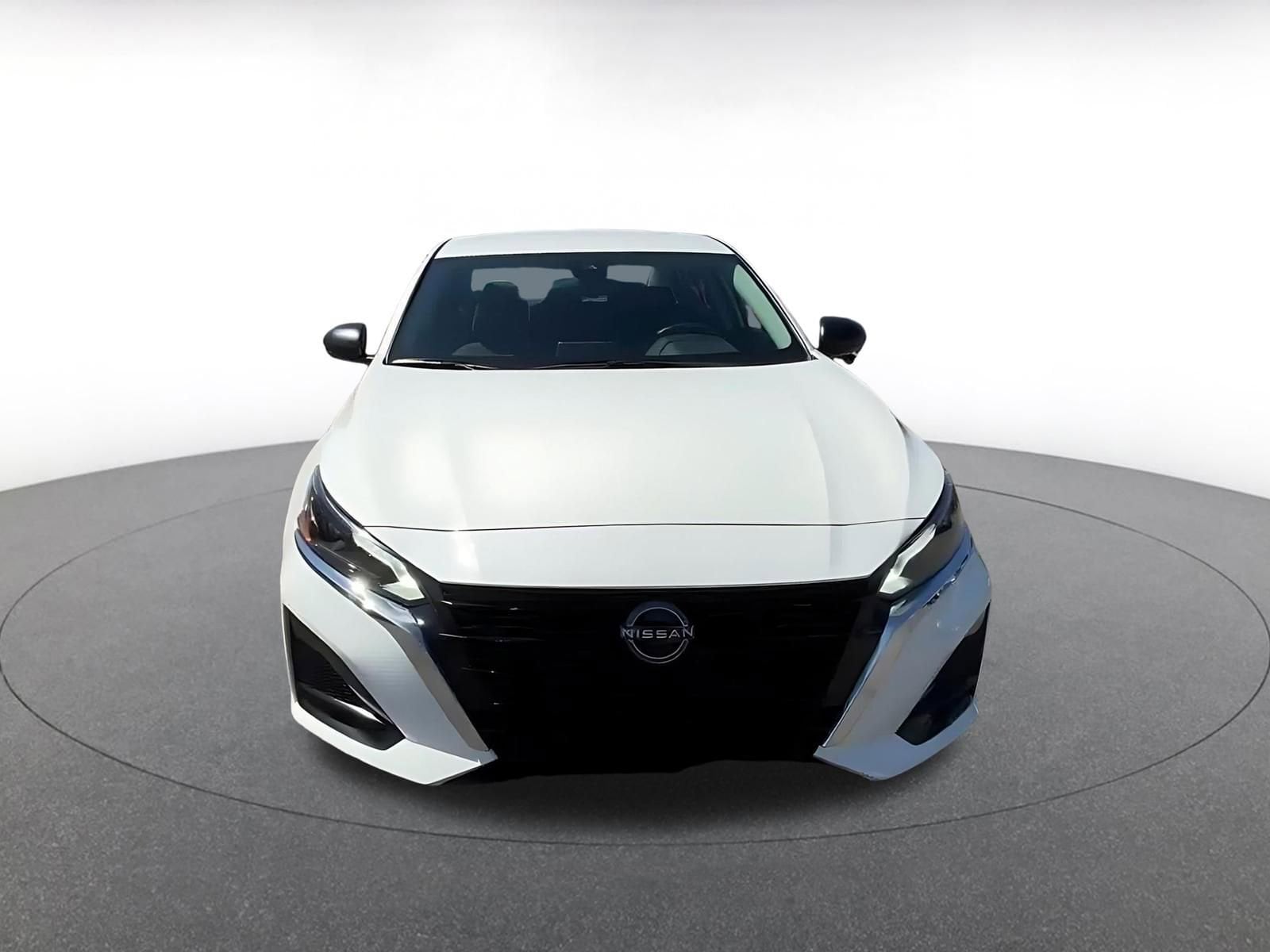 Thumbnail: 2025 Nissan Altima - 4