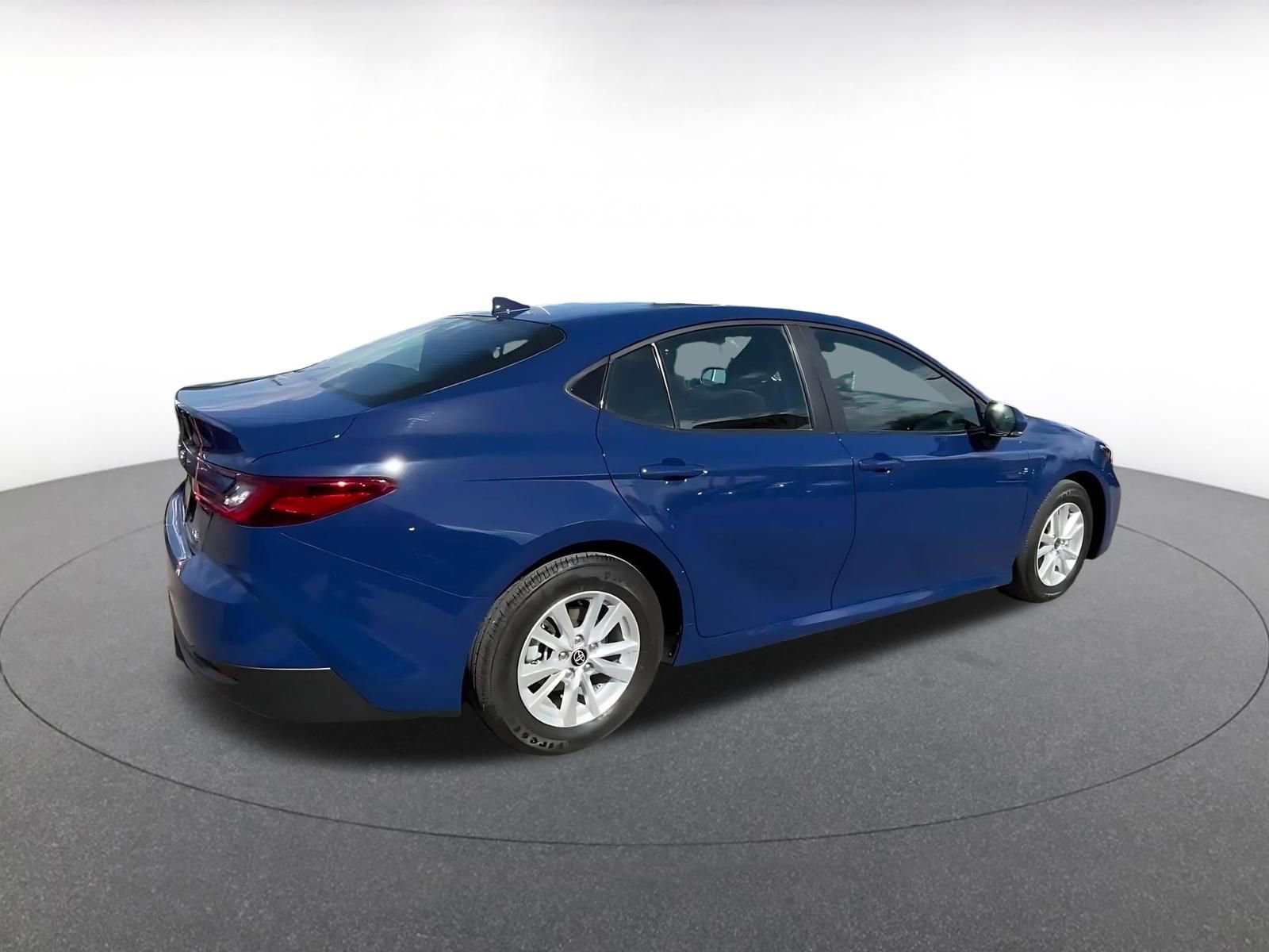 Thumbnail: 2025 Toyota Camry - 15