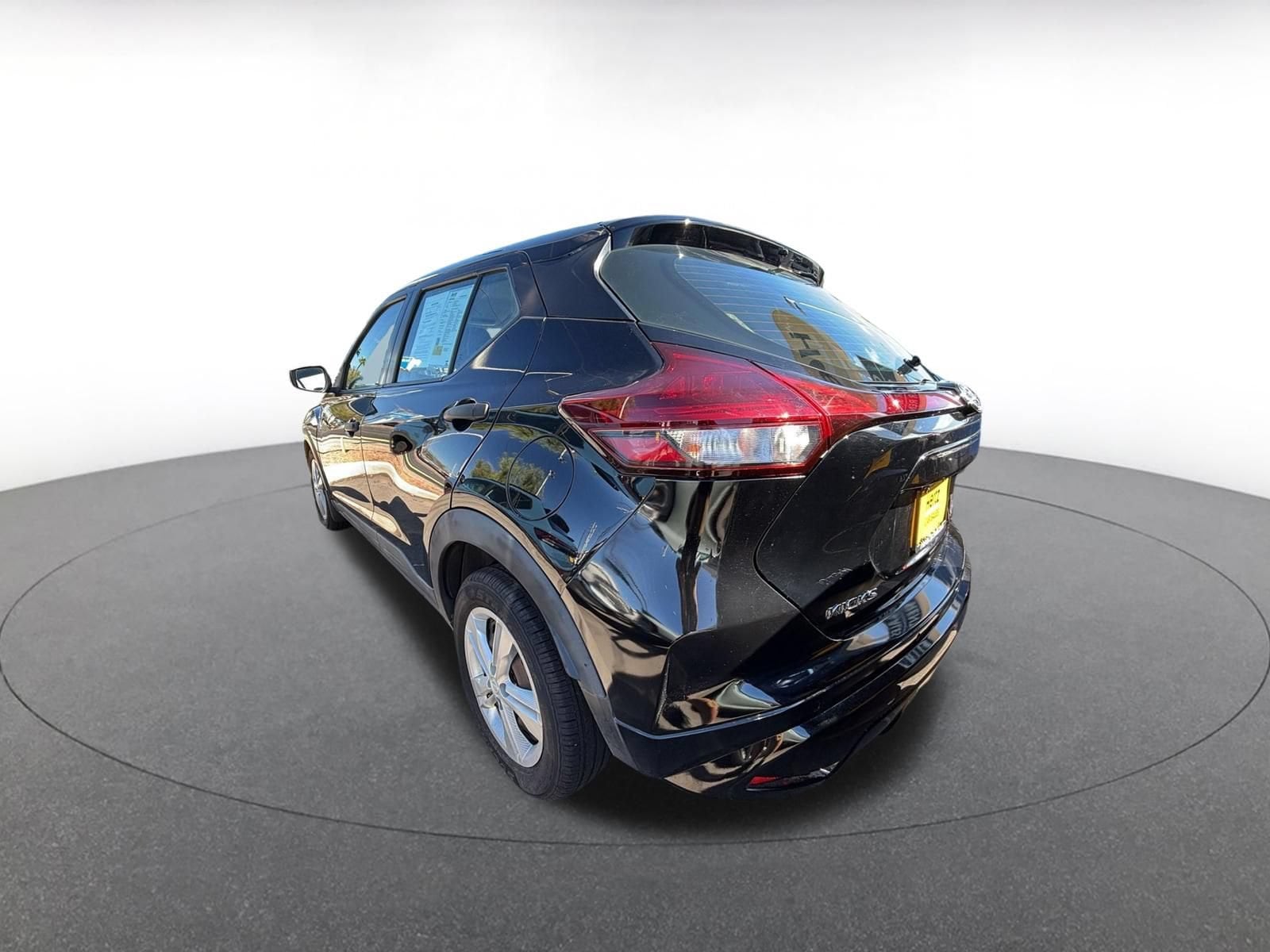 Thumbnail: 2021 Nissan Kicks - 6
