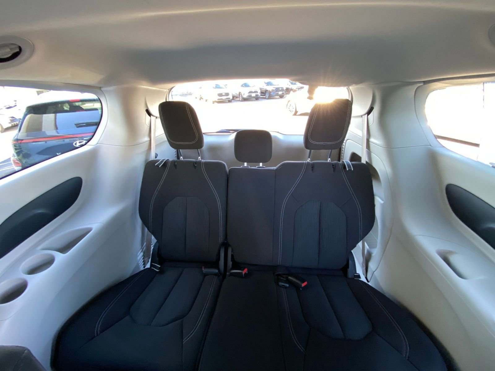 Thumbnail: 2024 Chrysler Voyager - 17