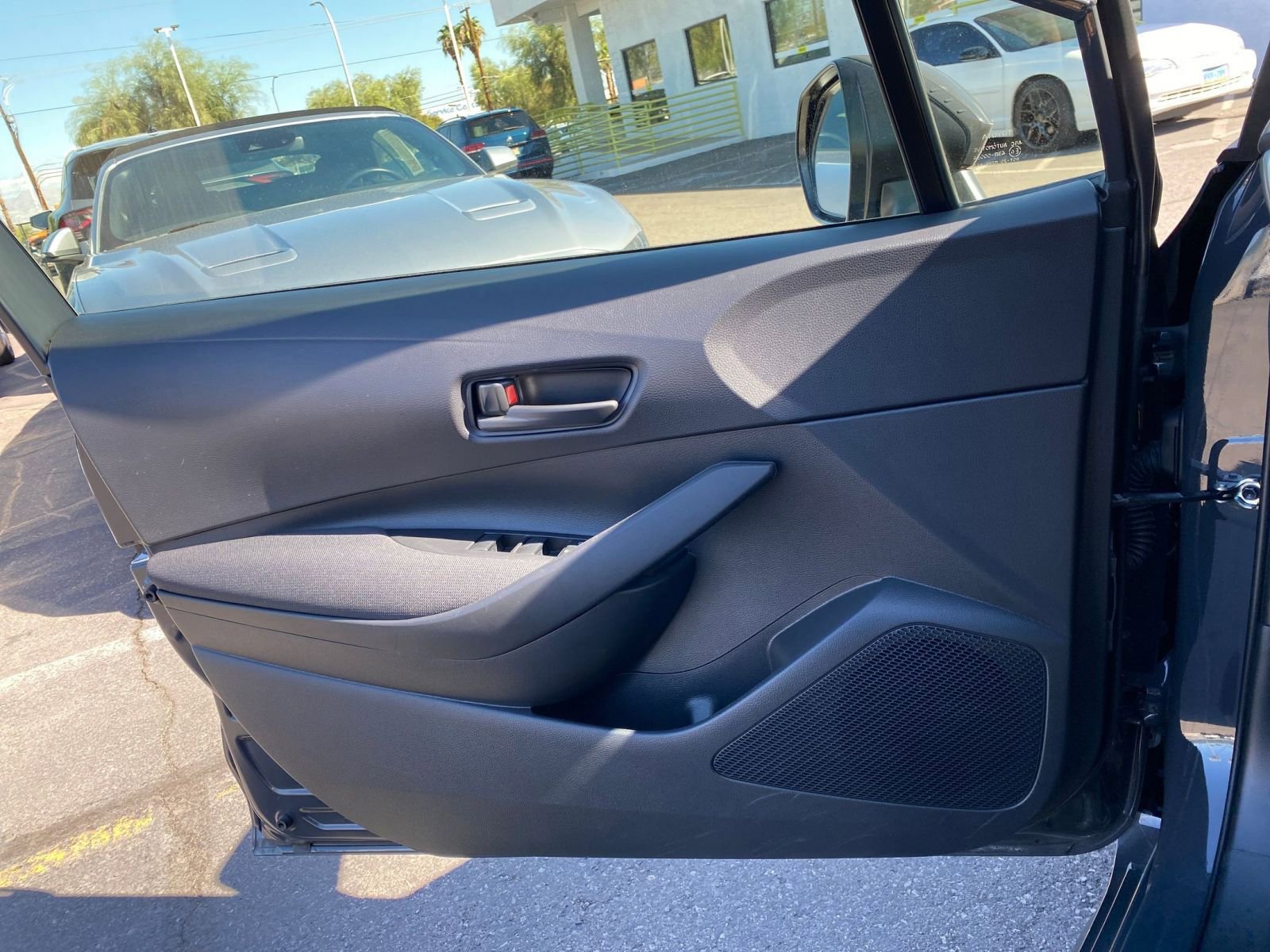 Thumbnail: 2025 Toyota Corolla - 20