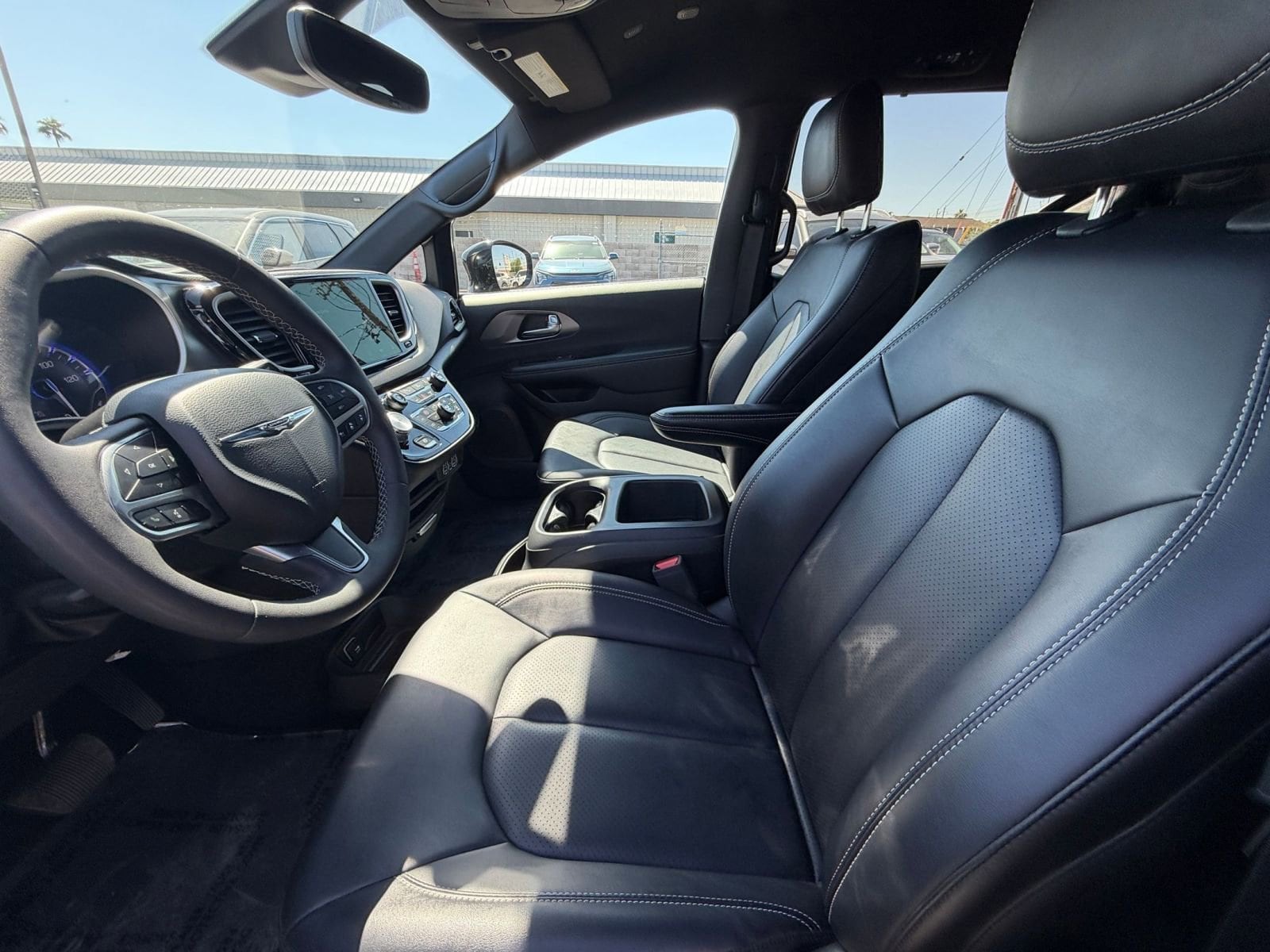 Thumbnail: 2025 Chrysler Pacifica - 27