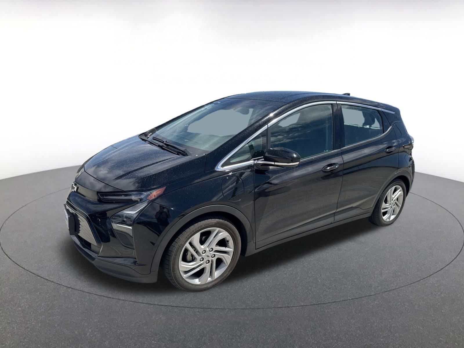 Thumbnail: 2023 Chevrolet Bolt EV - 3