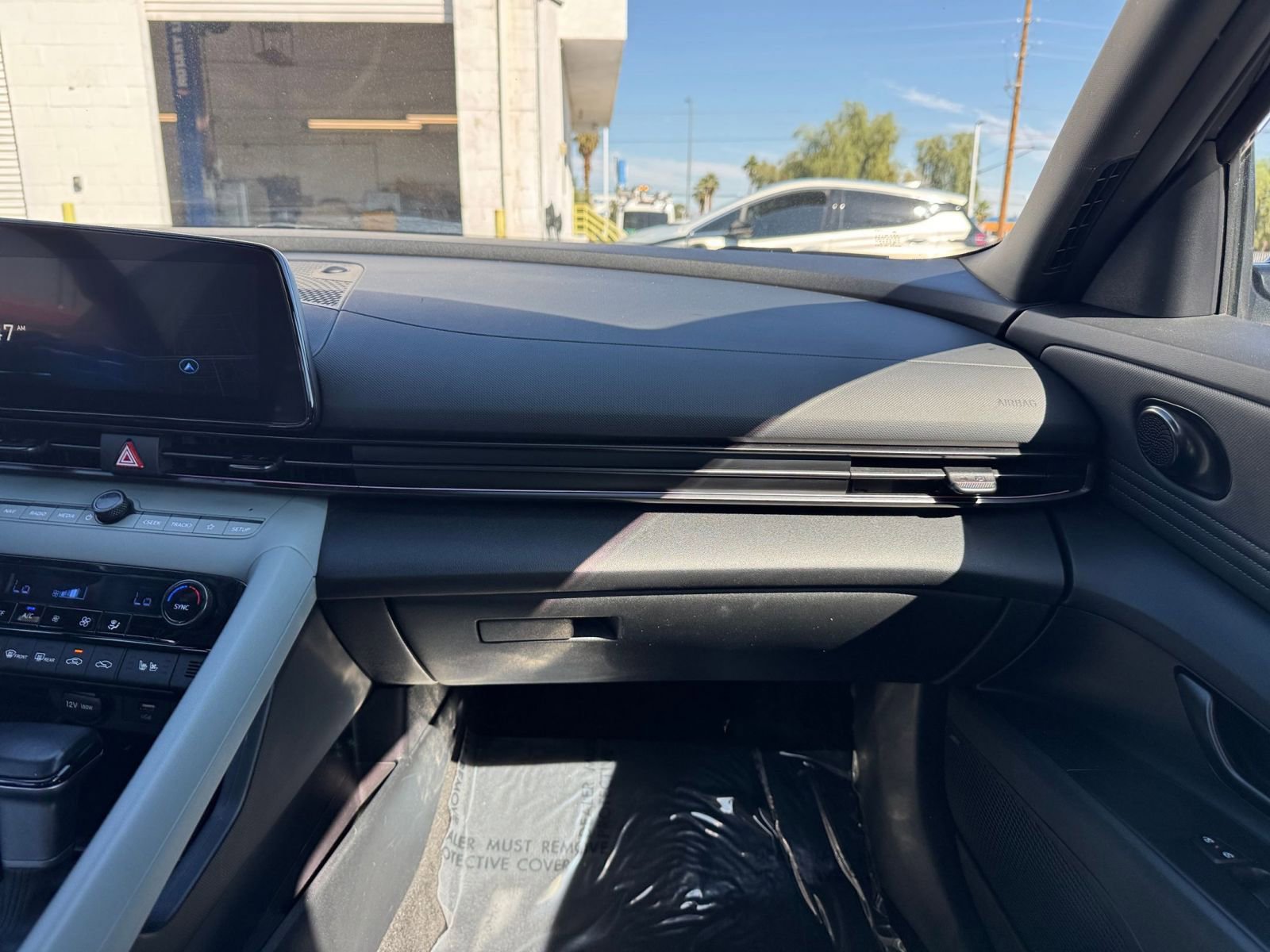 Thumbnail: 2025 Hyundai Elantra - 33