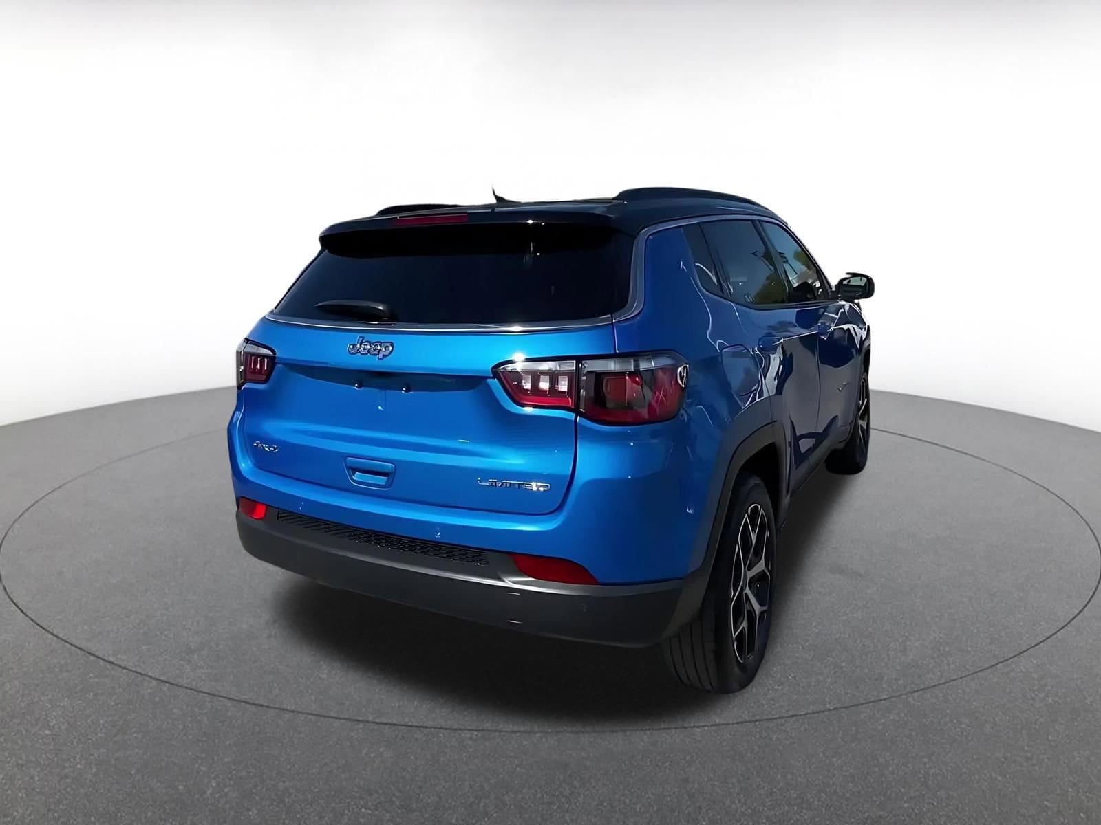 Thumbnail: 2025 Jeep Compass - 14