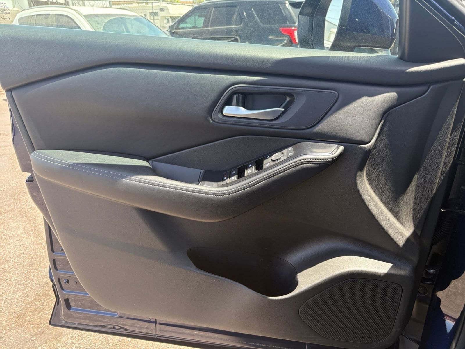 Thumbnail: 2025 Nissan Rogue - 18
