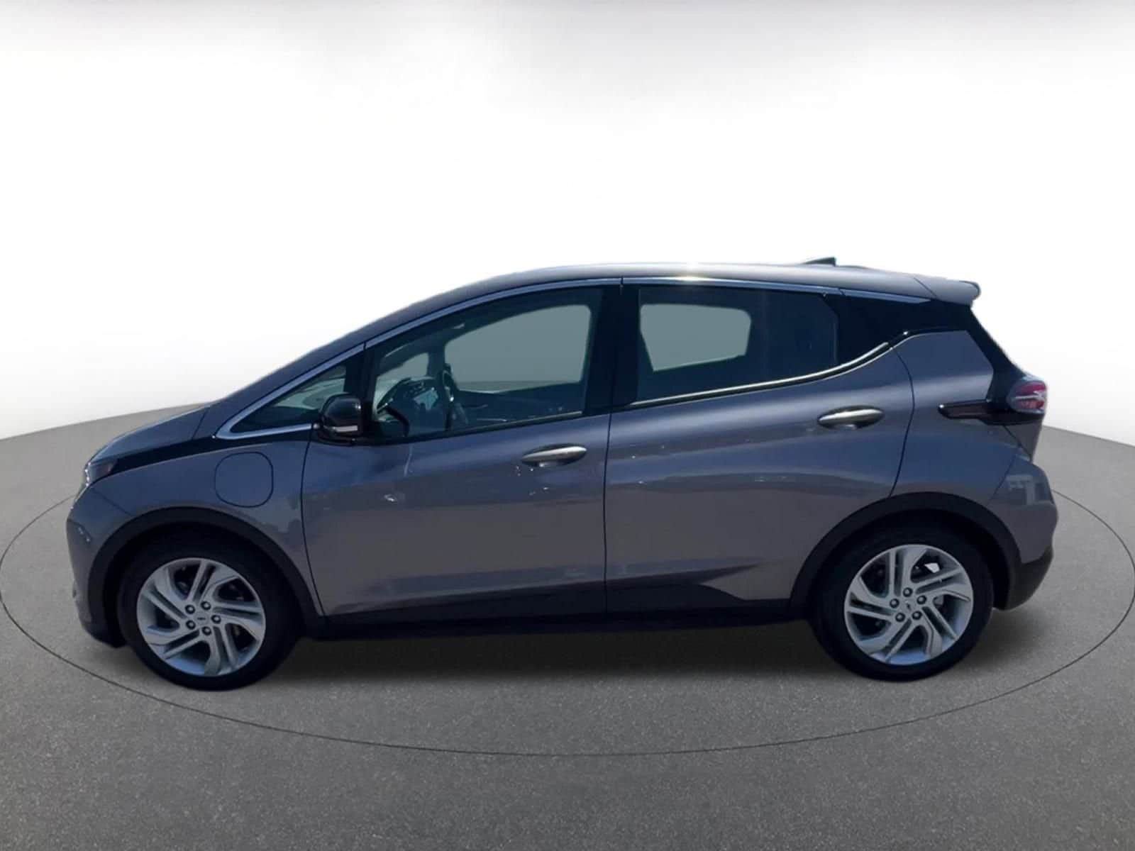Thumbnail: 2023 Chevrolet Bolt EV - 9
