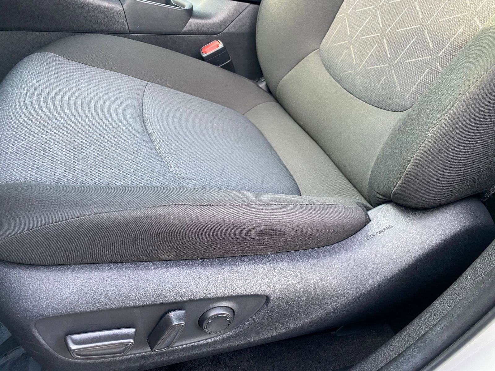 Thumbnail: 2025 Toyota RAV4 - 23