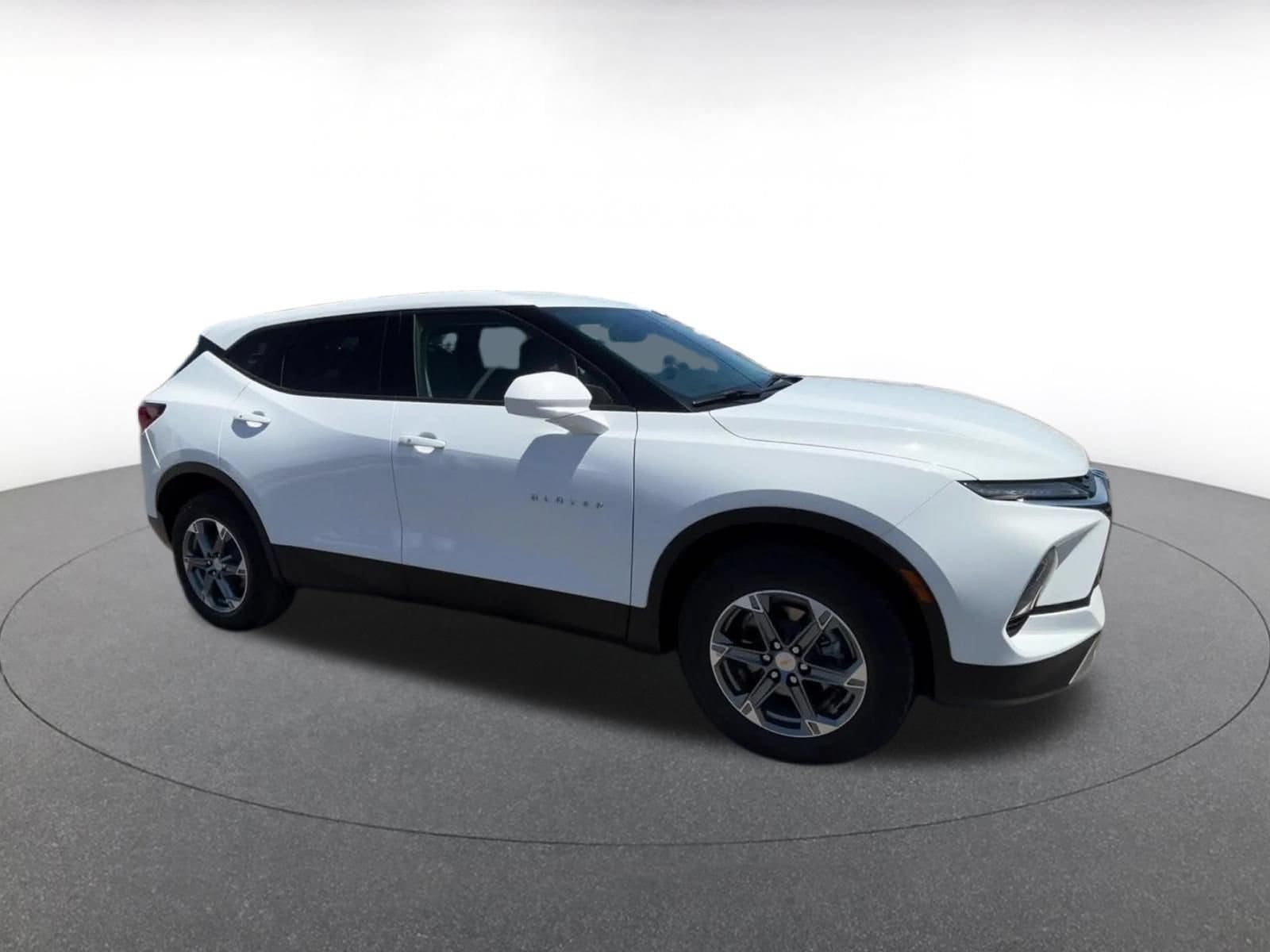 Thumbnail: 2025 Chevrolet Blazer - 2