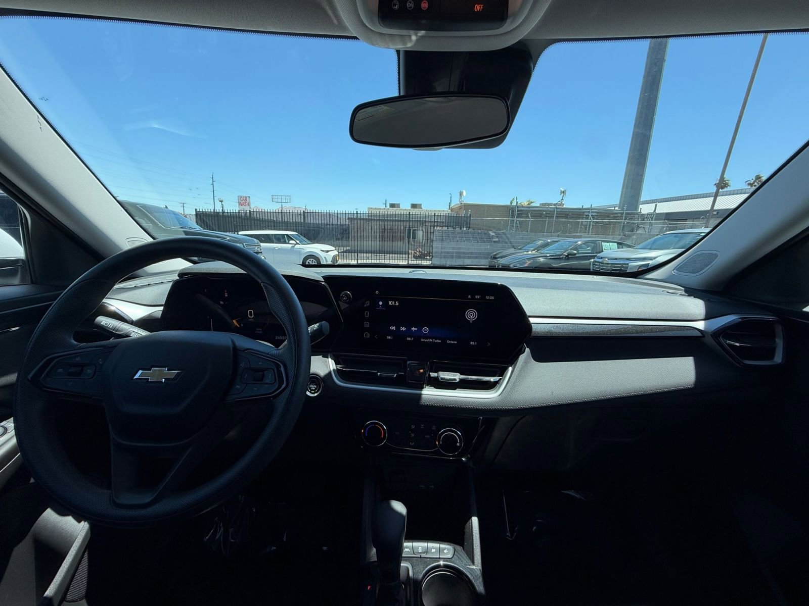 Thumbnail: 2025 Chevrolet TrailBlazer - 32