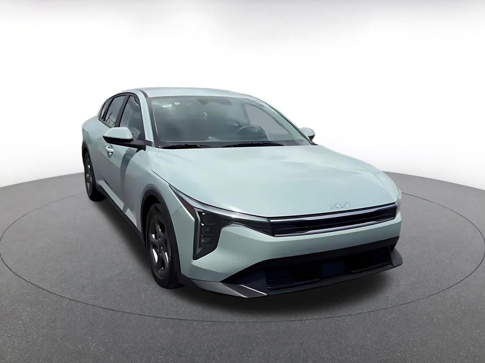 Thumbnail: 2025 Kia K4 - 3