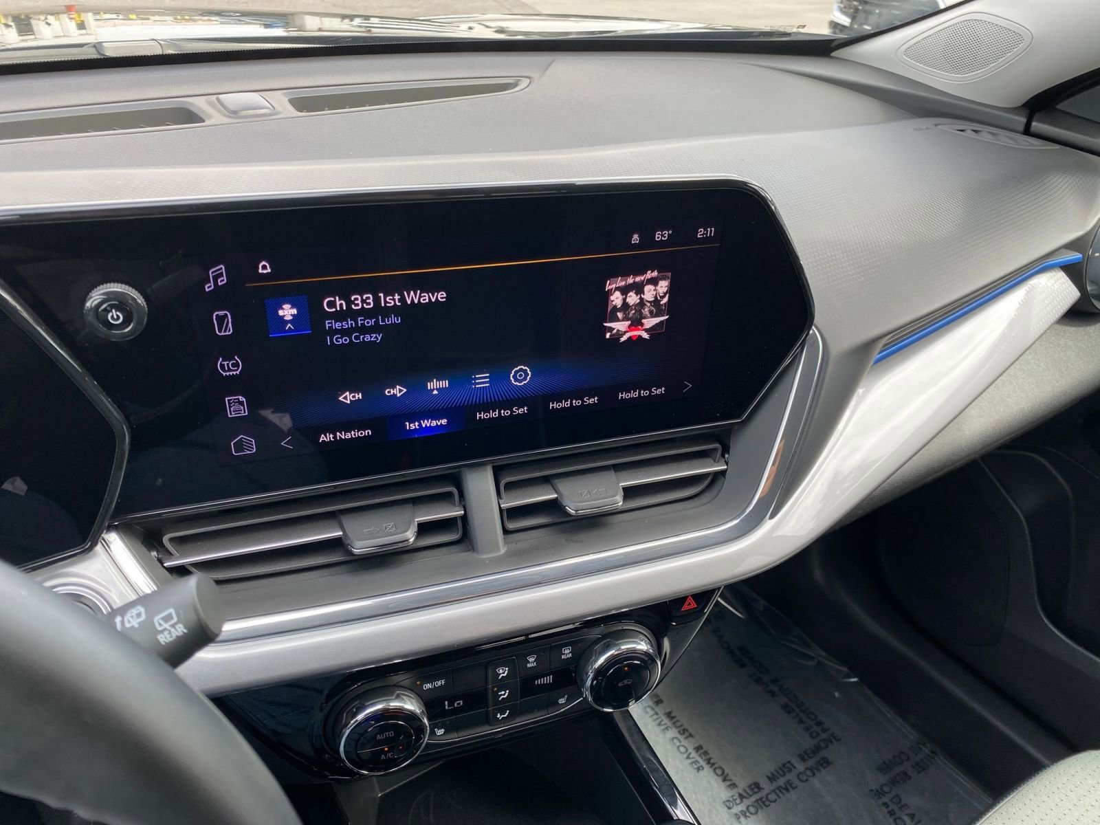 Thumbnail: 2025 Chevrolet Trax - 17