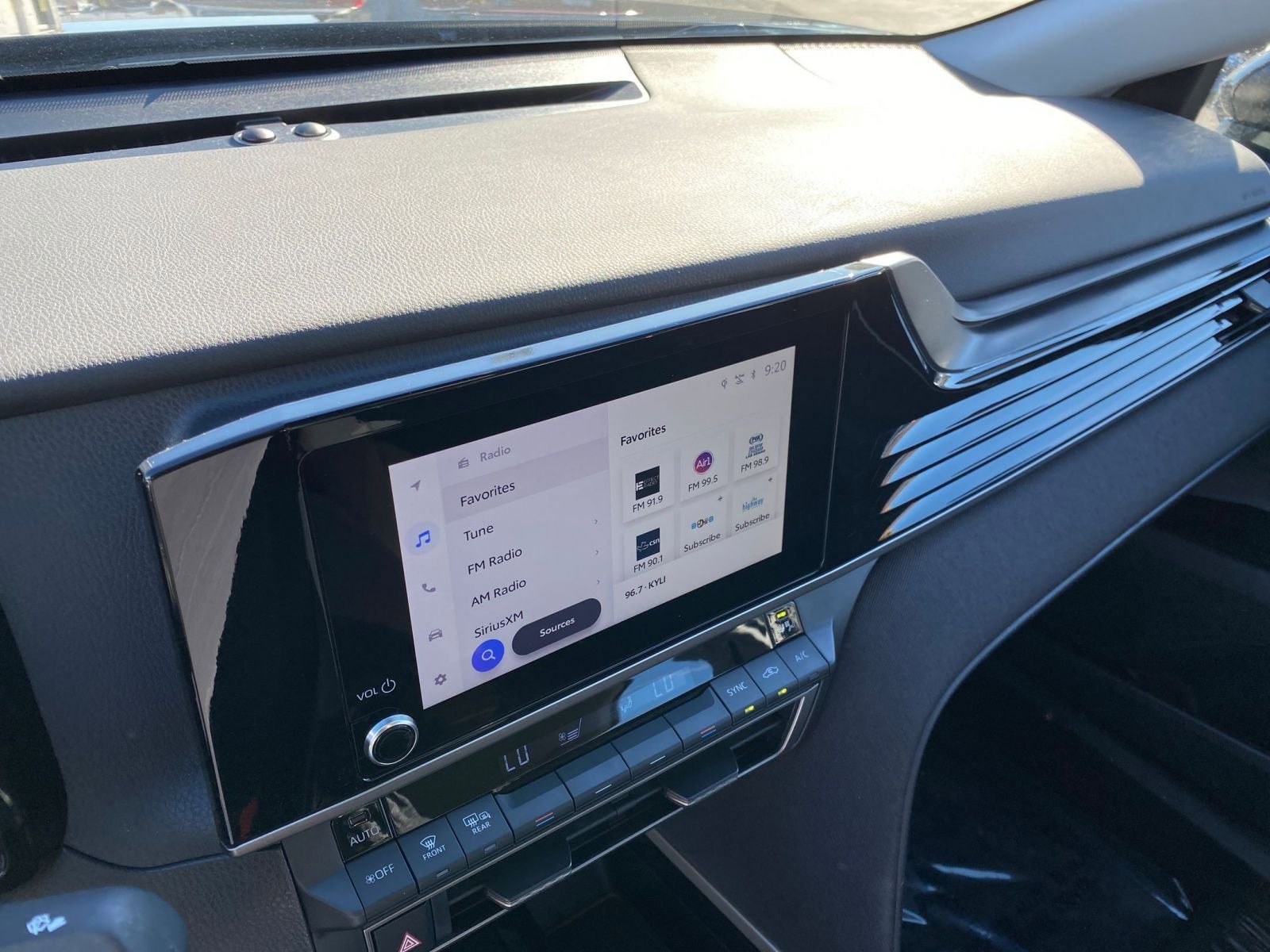 Thumbnail: 2025 Toyota Camry - 21