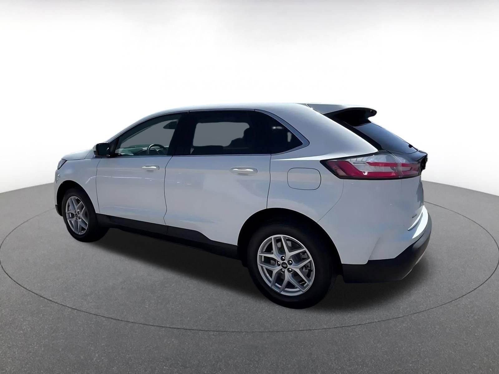 Thumbnail: 2024 Ford Edge - 10