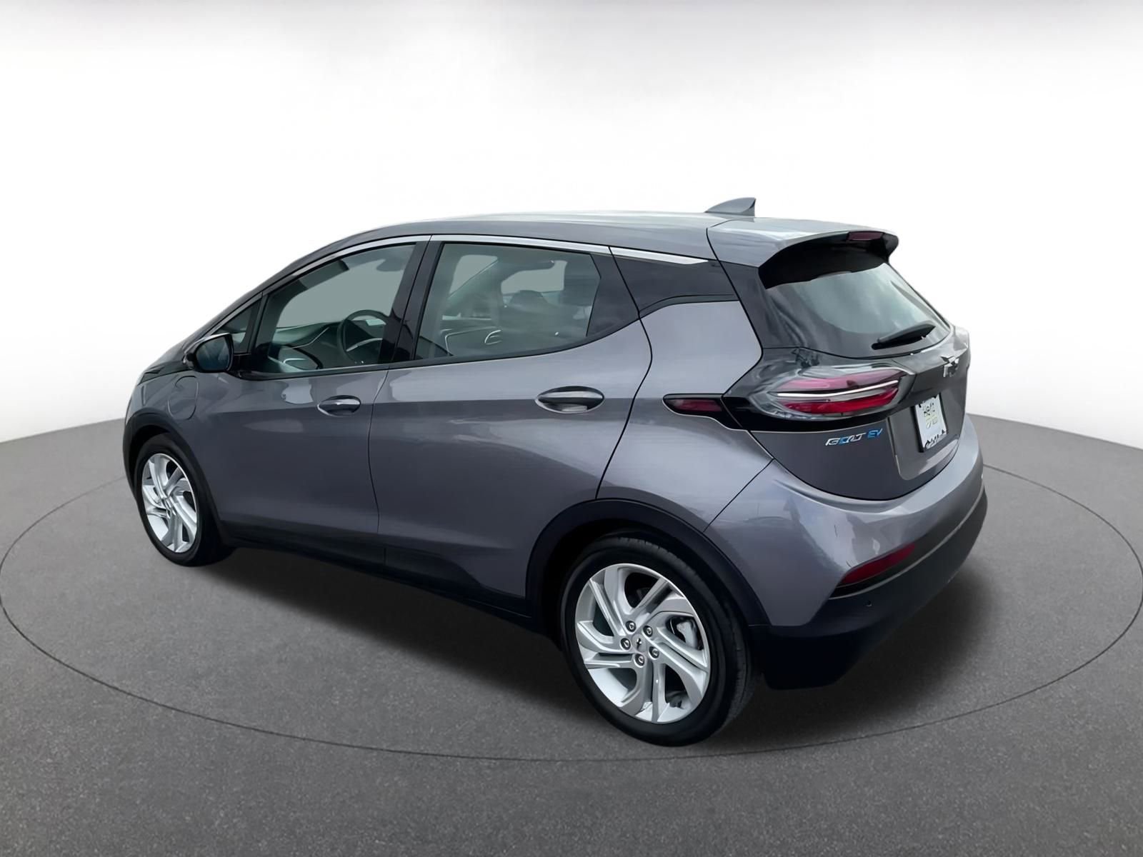 Thumbnail: 2023 Chevrolet Bolt EV - 10