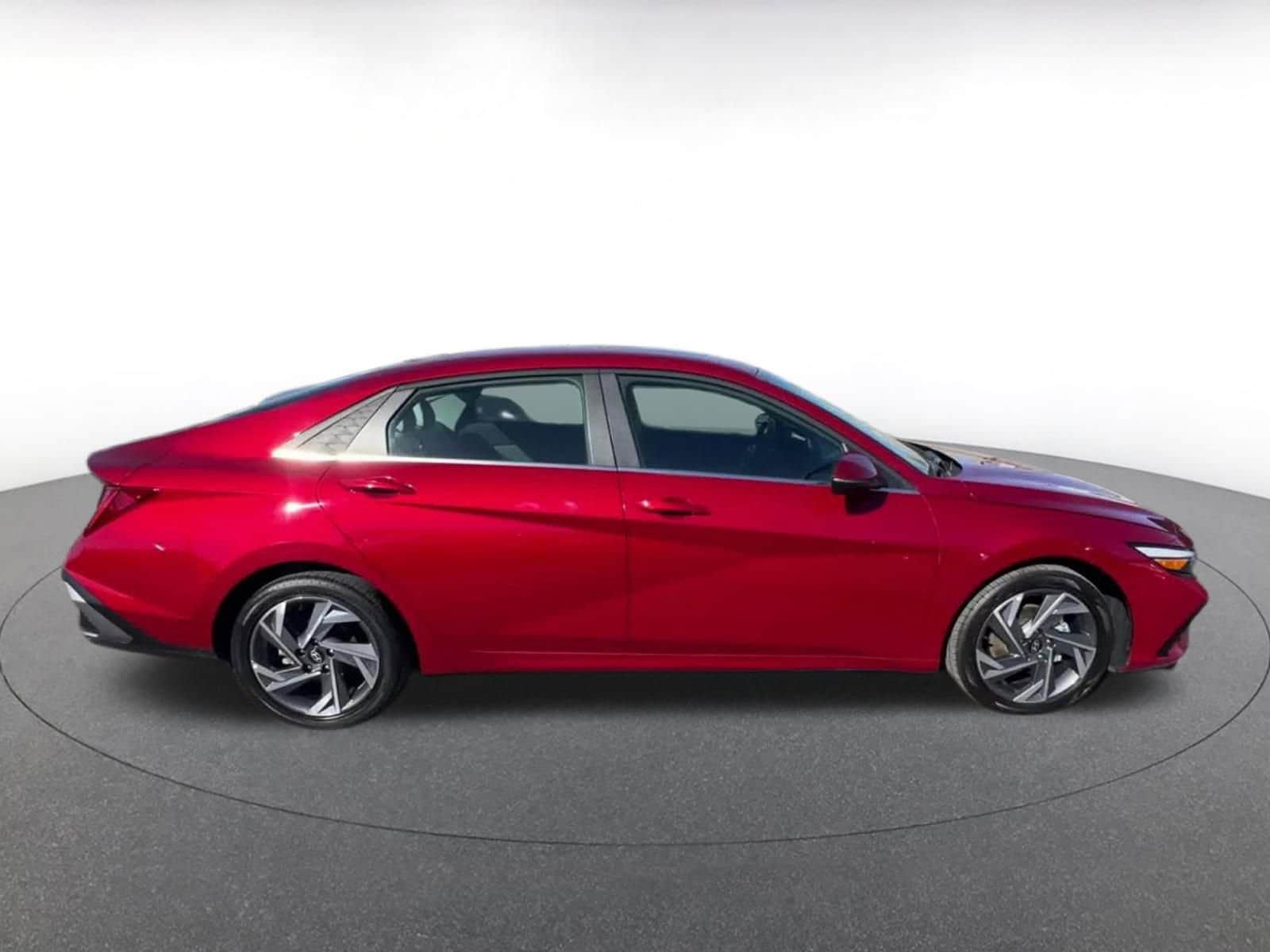 Thumbnail: 2025 Hyundai Elantra - 16