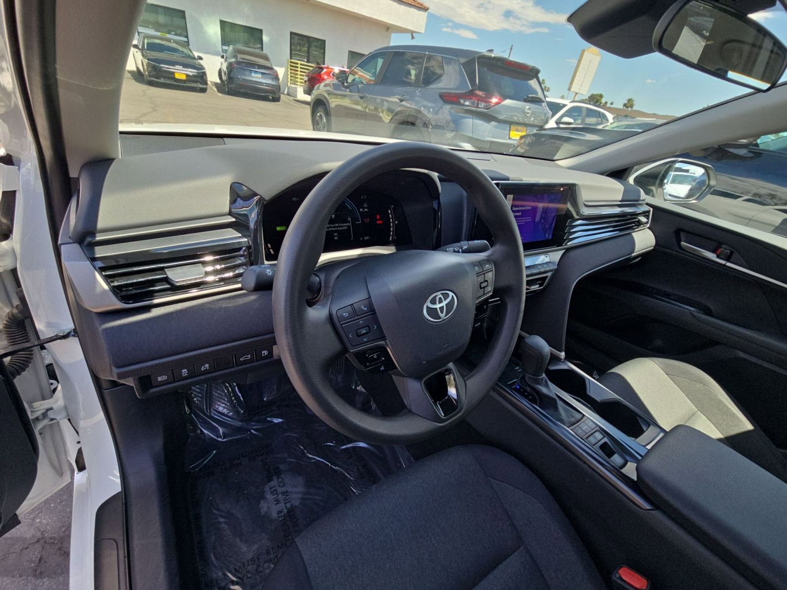 Thumbnail: 2025 Toyota Camry - 33