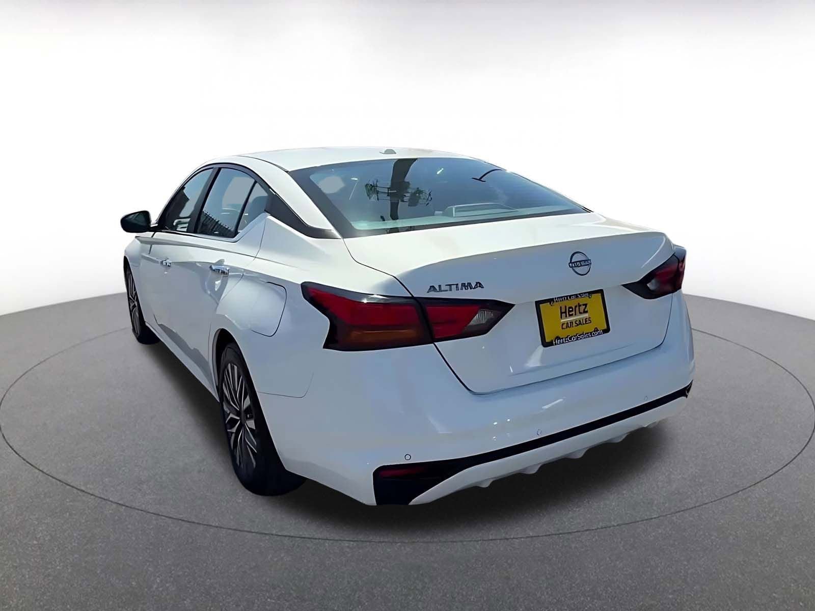 Thumbnail: 2025 Nissan Altima - 11