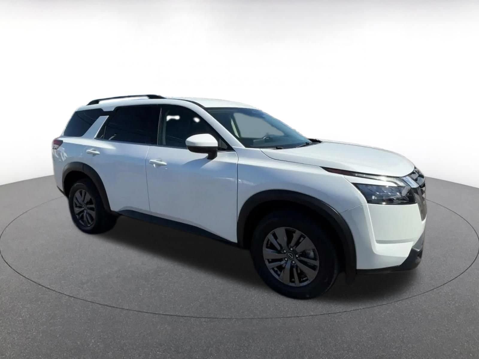Thumbnail: 2025 Nissan Pathfinder - 2