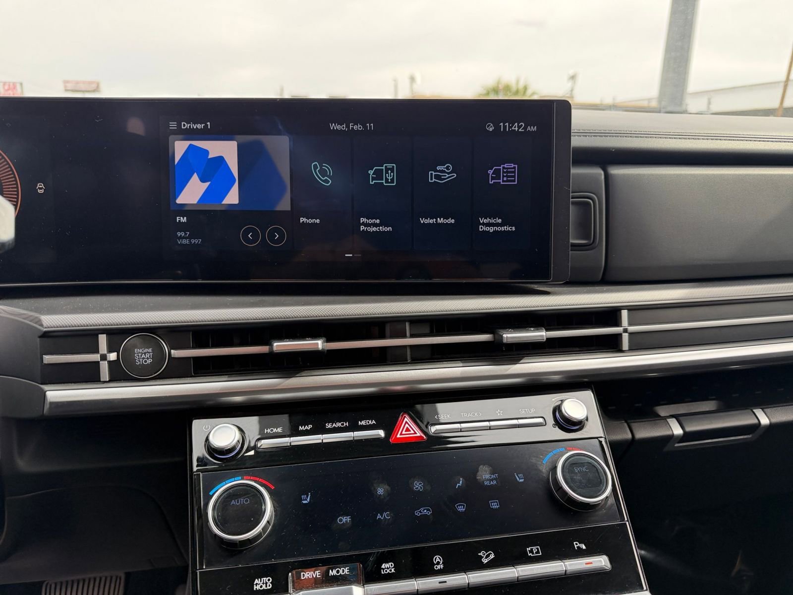 Thumbnail: 2025 Hyundai Santa Fe - 17