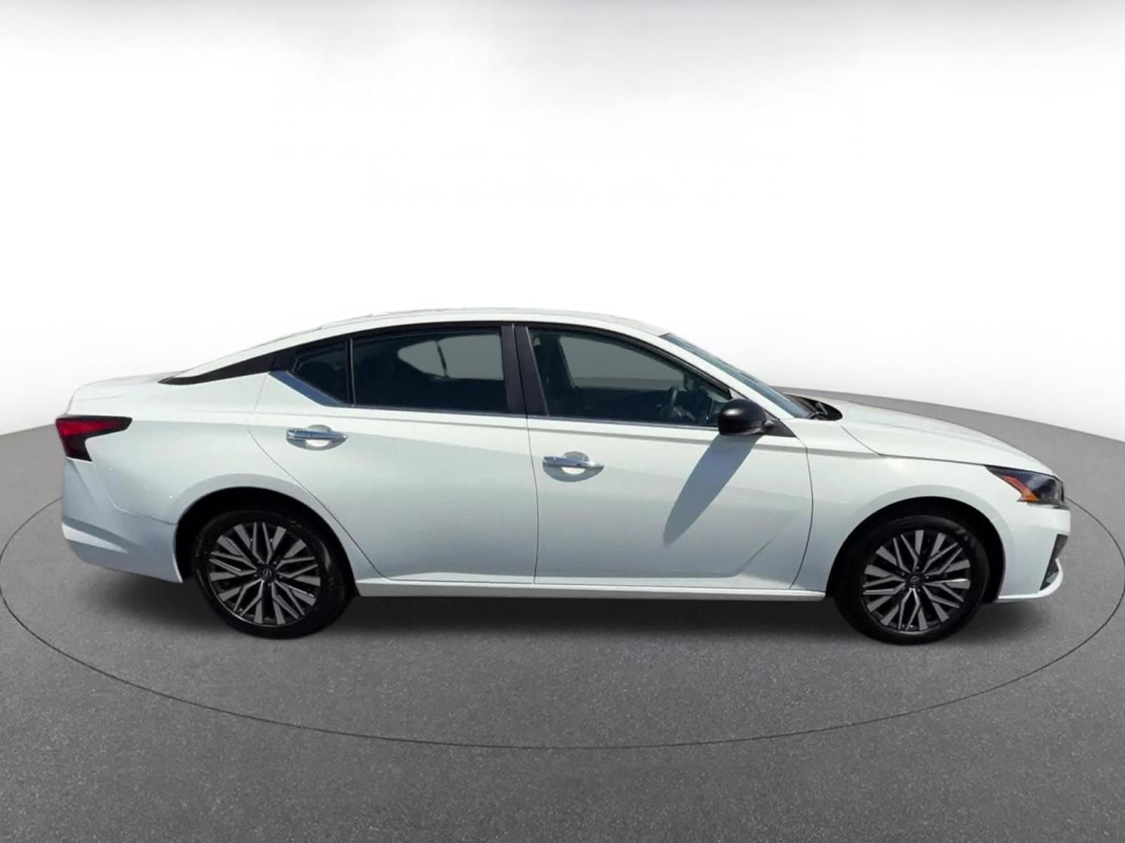 Thumbnail: 2025 Nissan Altima - 16