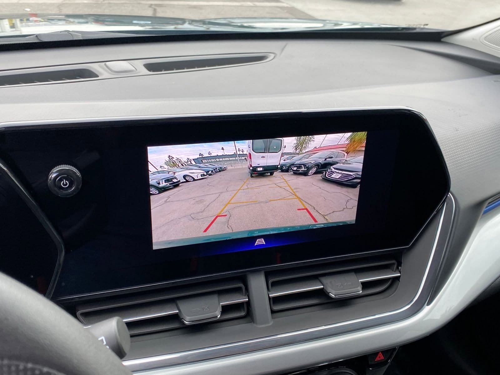 Thumbnail: 2025 Chevrolet Trax - 17