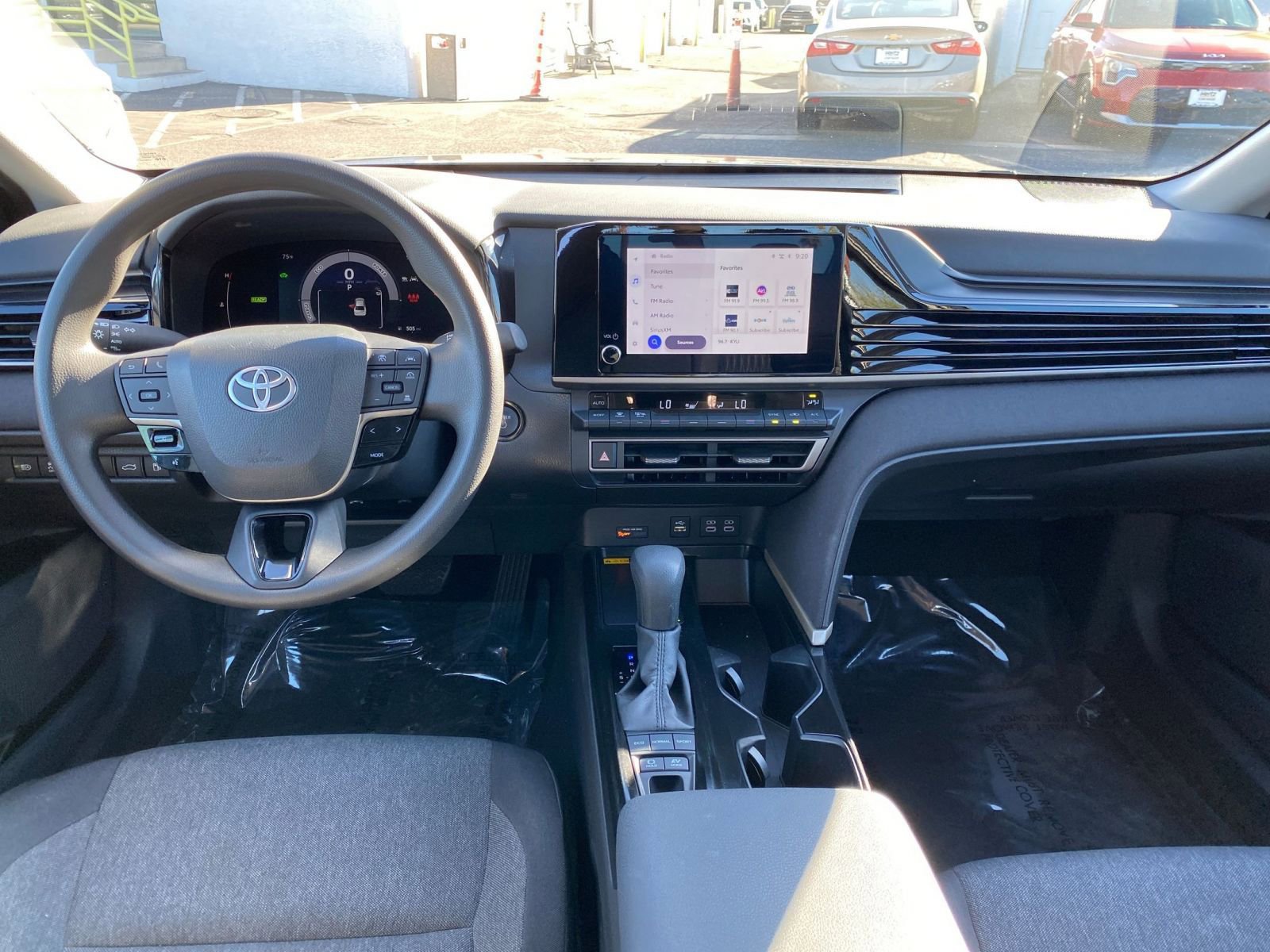 Thumbnail: 2025 Toyota Camry - 33