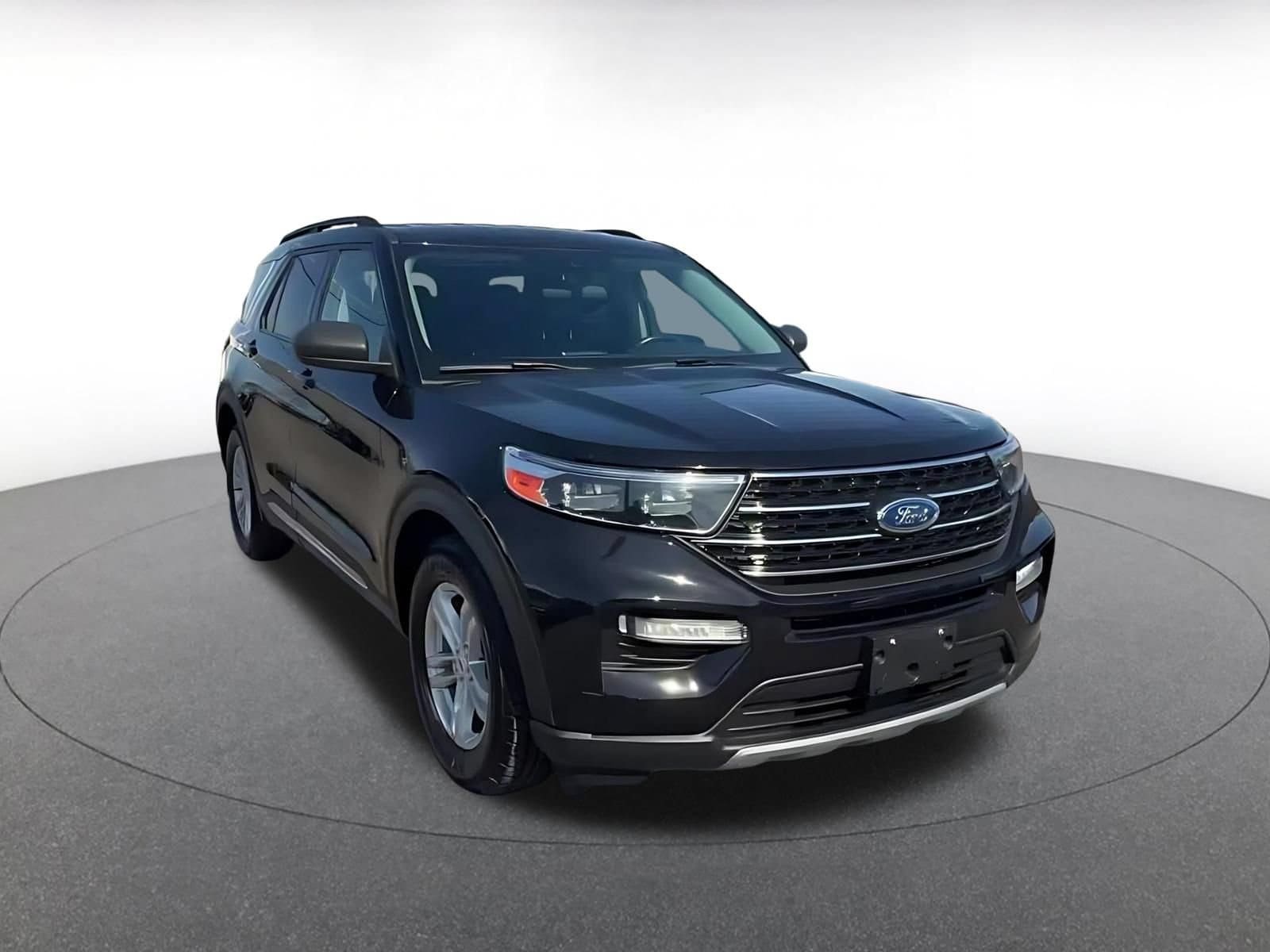Thumbnail: 2024 Ford Explorer - 3
