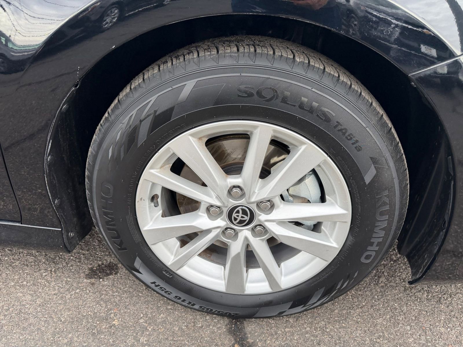 Thumbnail: 2025 Toyota Camry - 28