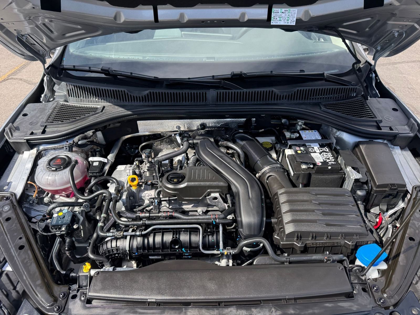 Thumbnail: 2025 Volkswagen Jetta - 30