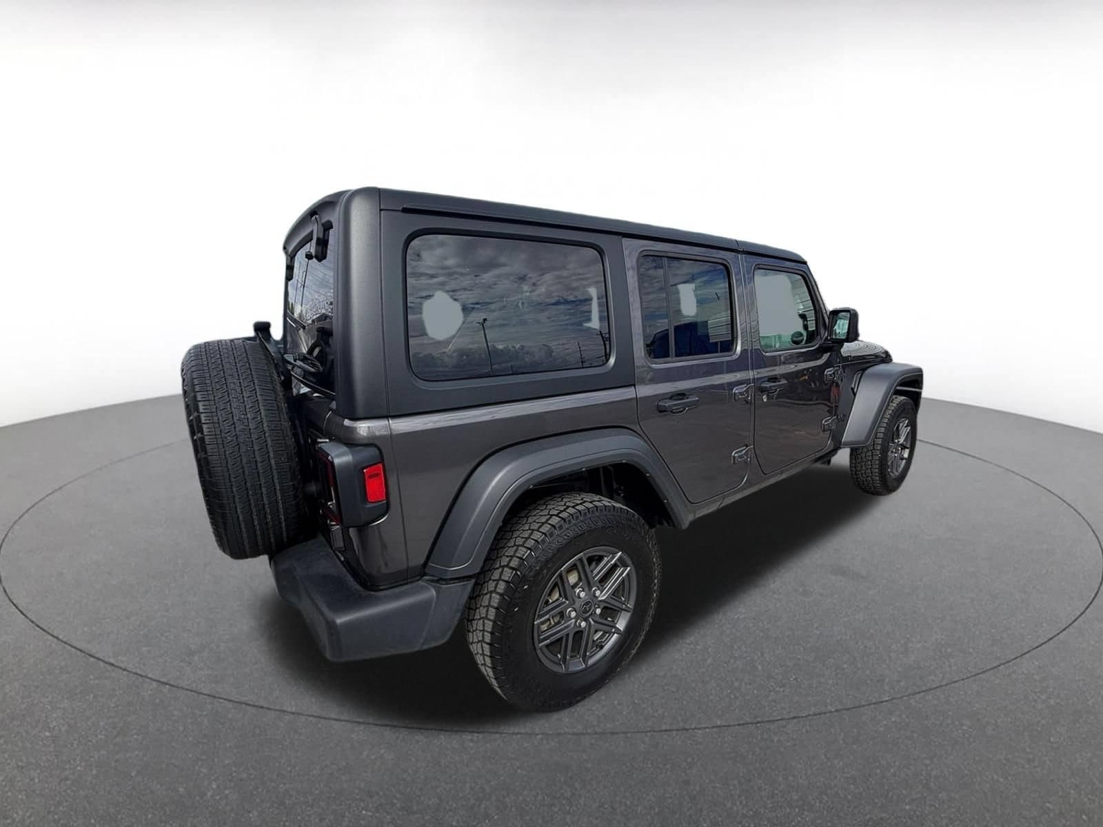 Thumbnail: 2025 Jeep Wrangler - 9