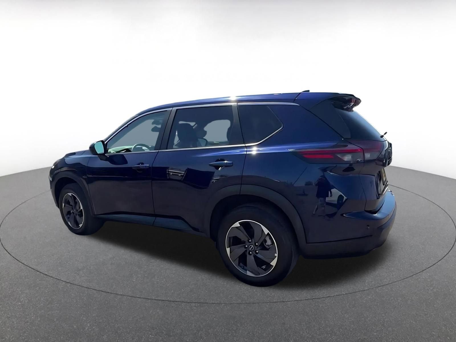 Thumbnail: 2025 Nissan Rogue - 10