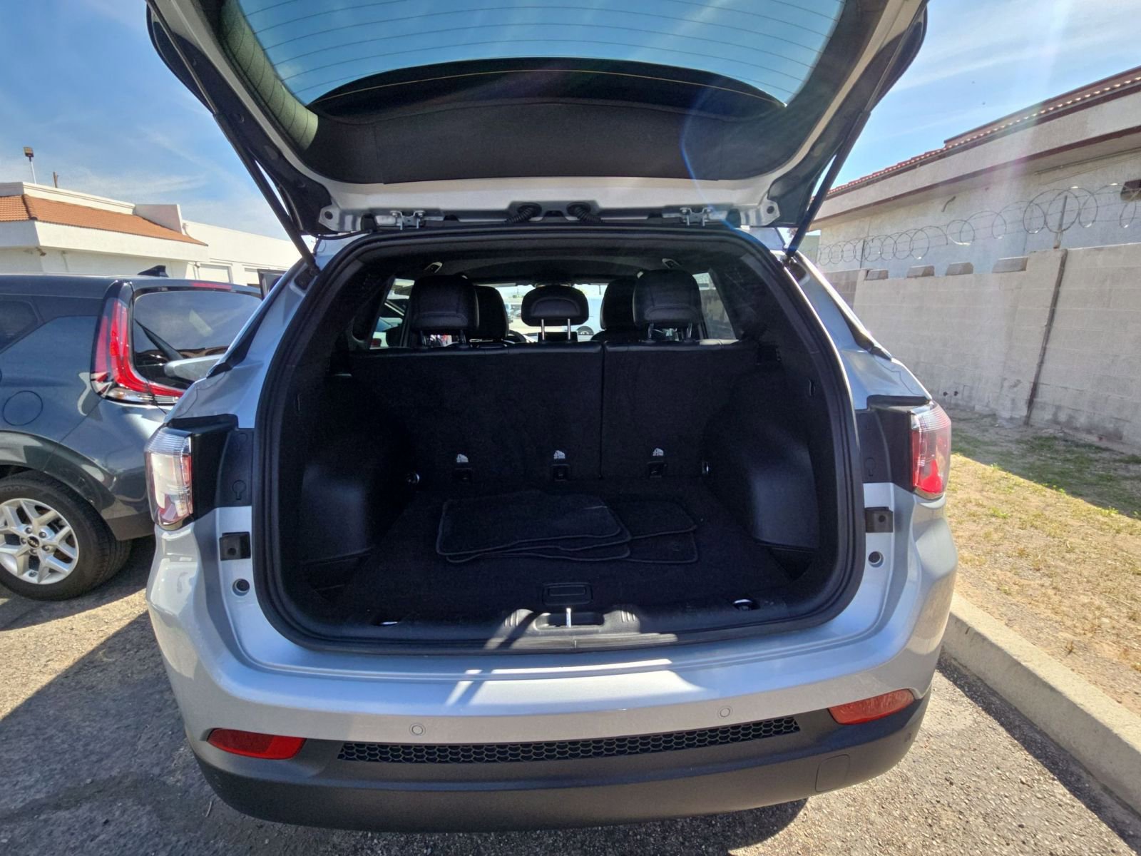 Thumbnail: 2025 Jeep Compass - 24