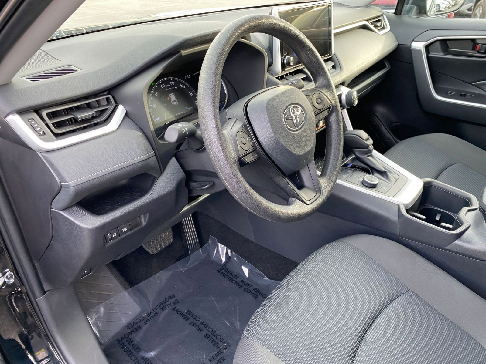 Thumbnail: 2025 Toyota RAV4 - 34