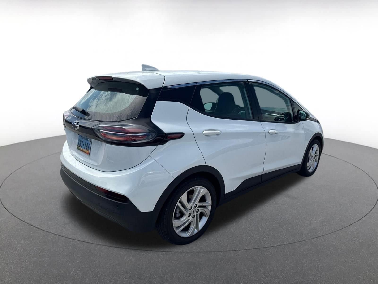 Thumbnail: 2023 Chevrolet Bolt EV - 6
