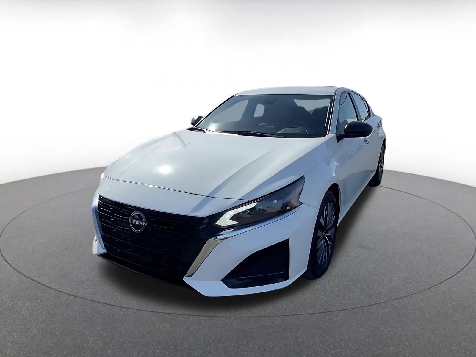 Thumbnail: 2025 Nissan Altima - 7