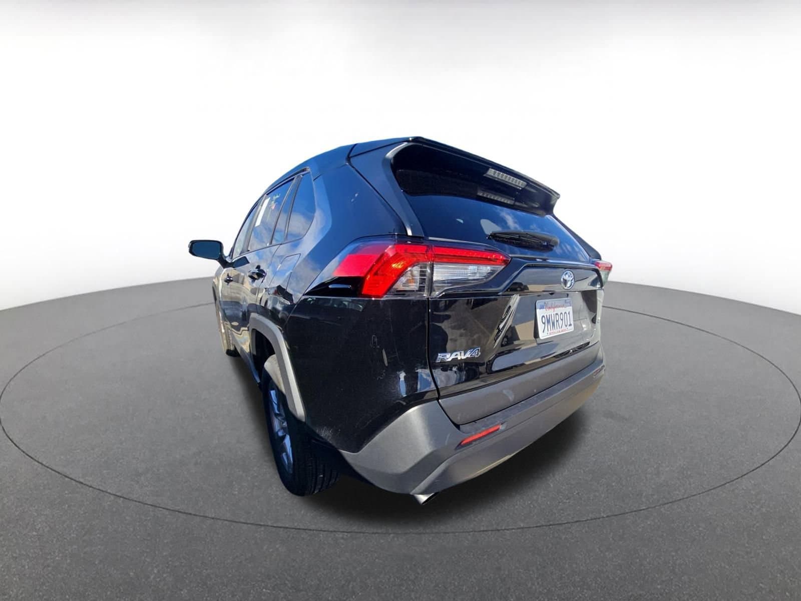 Thumbnail: 2025 Toyota RAV4 - 7