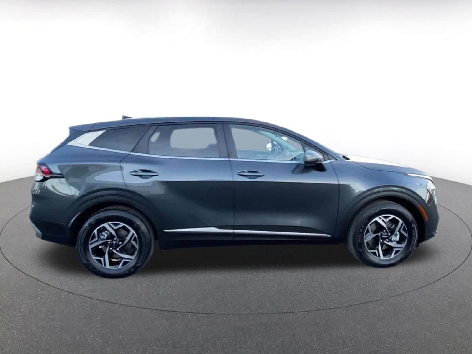 Thumbnail: 2025 Kia Sportage - 16