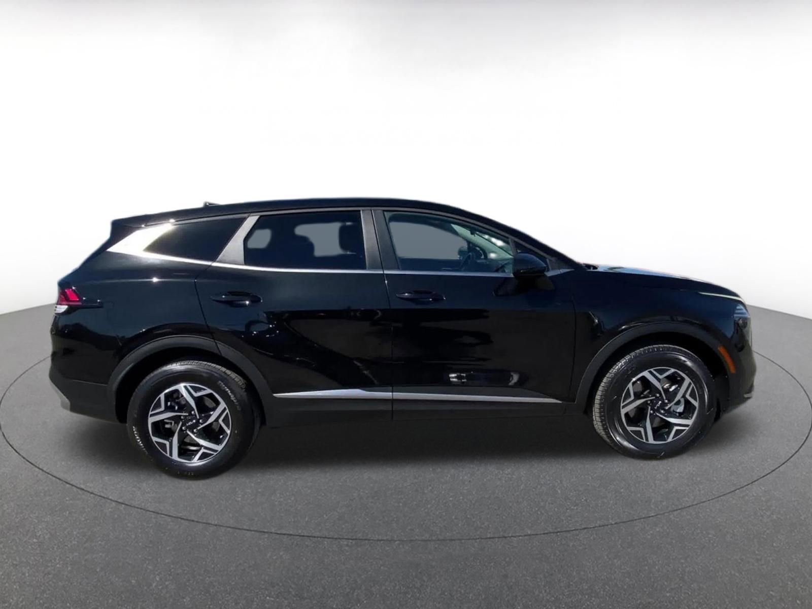 Thumbnail: 2025 Kia Sportage - 16