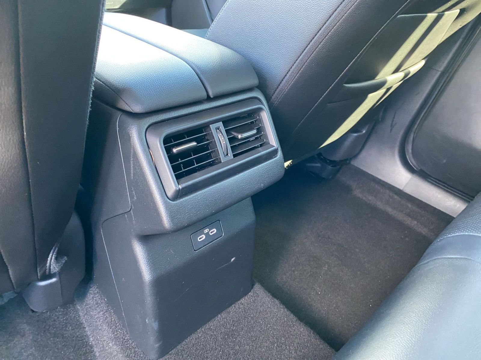 Thumbnail: 2025 Mazda CX-50 - 25