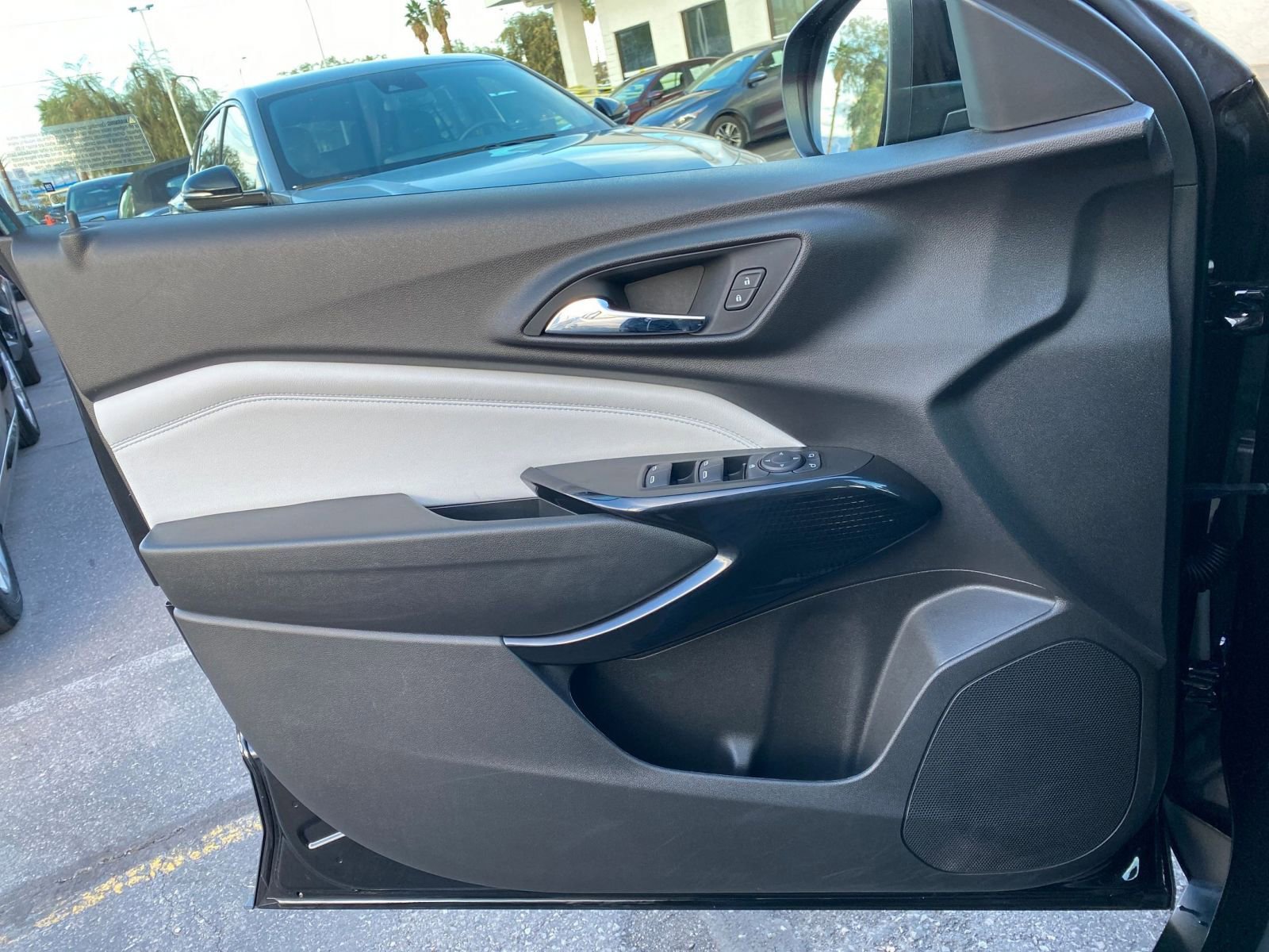 Thumbnail: 2025 Chevrolet Trax - 20