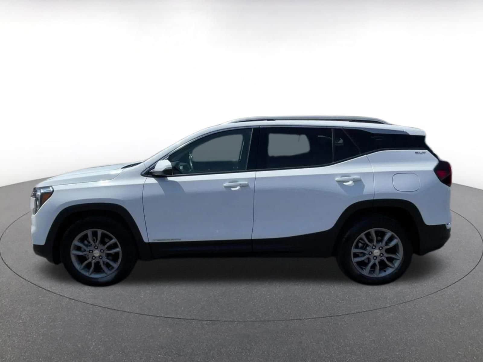 2024 GMC Terrain SLT 8