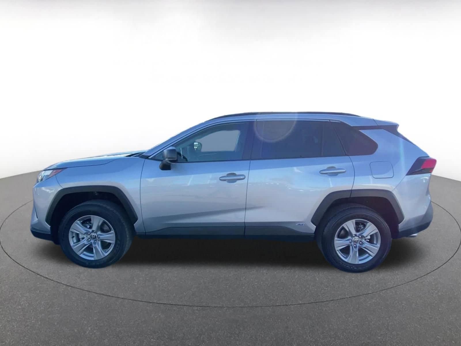 Thumbnail: 2025 Toyota RAV4 - 9