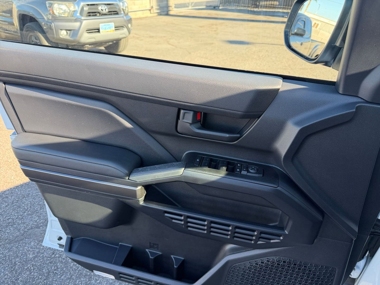 Thumbnail: 2025 Toyota 4Runner - 20