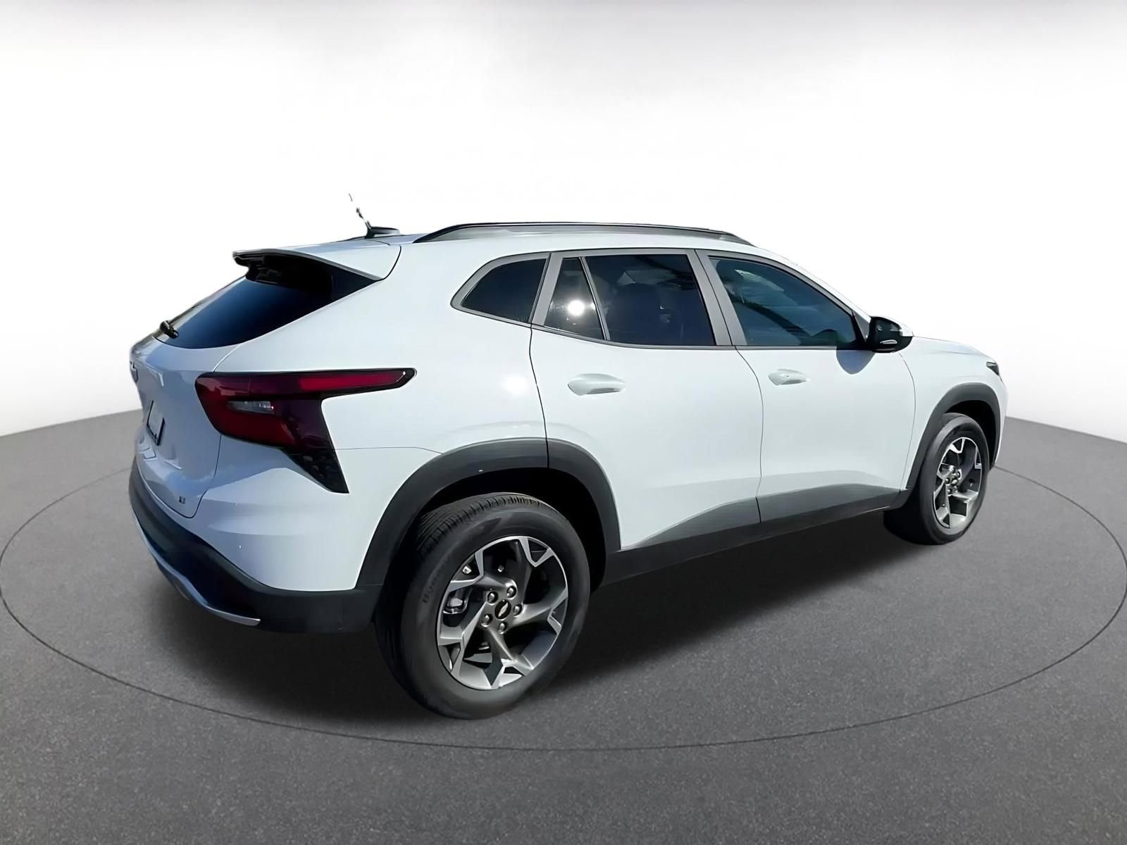 Thumbnail: 2025 Chevrolet Trax - 15