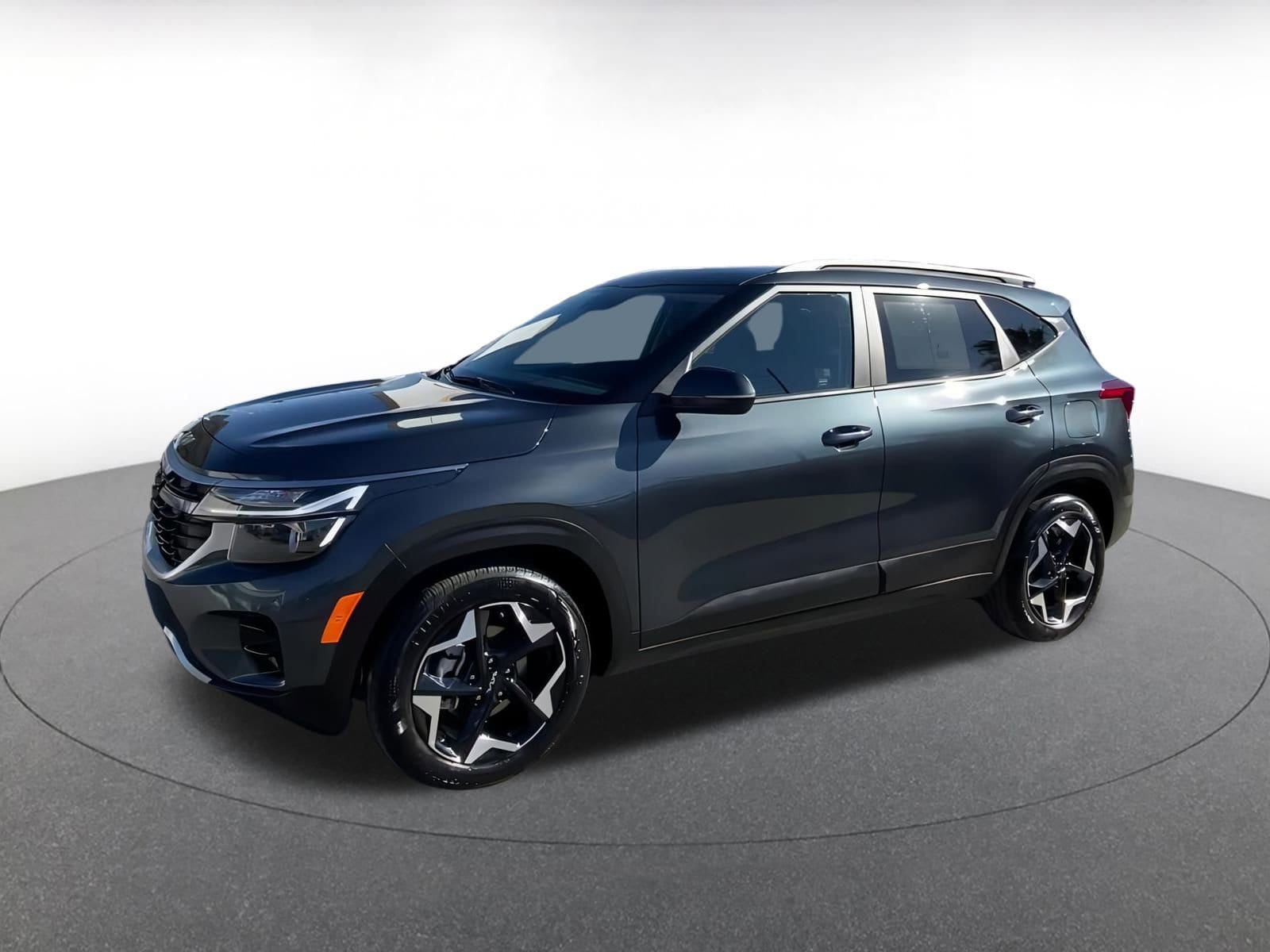 Thumbnail: 2025 Kia Seltos - 8