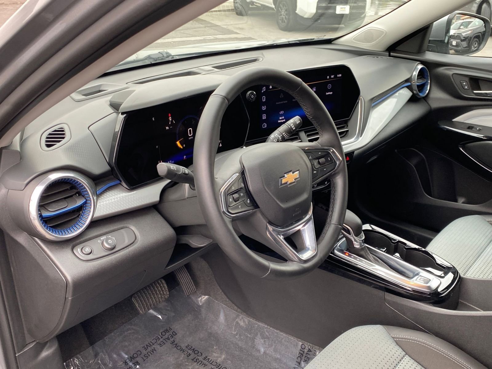 Thumbnail: 2025 Chevrolet Trax - 34