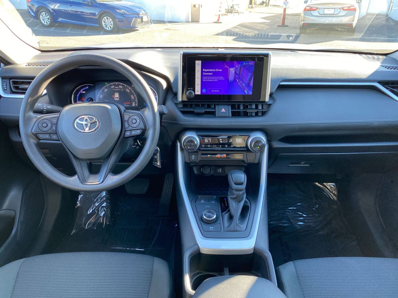 Thumbnail: 2025 Toyota RAV4 - 33