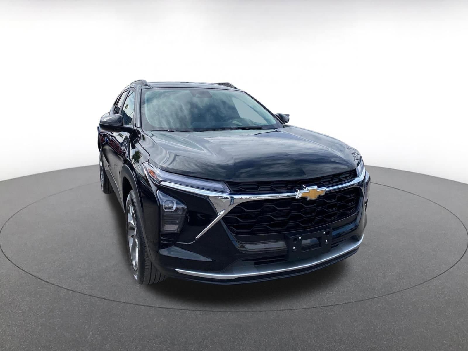 Thumbnail: 2025 Chevrolet Trax - 1