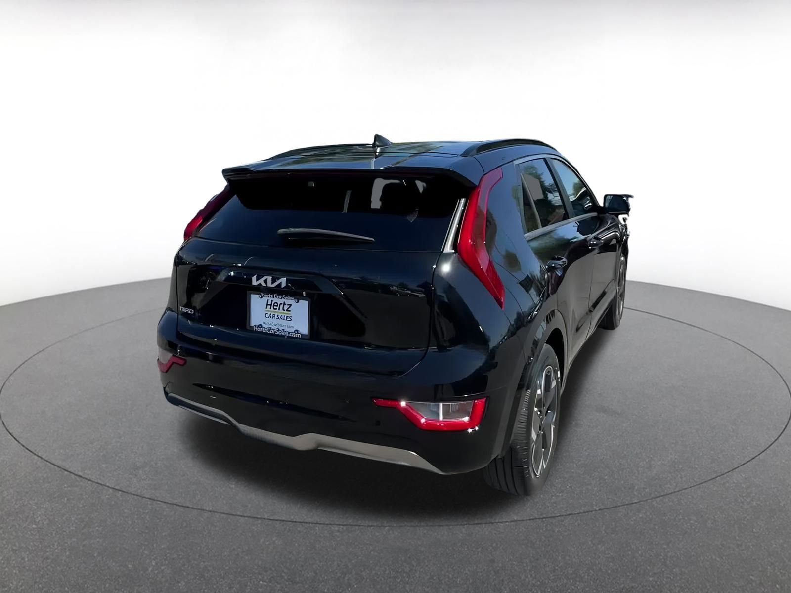 Thumbnail: 2023 Kia Niro - 14